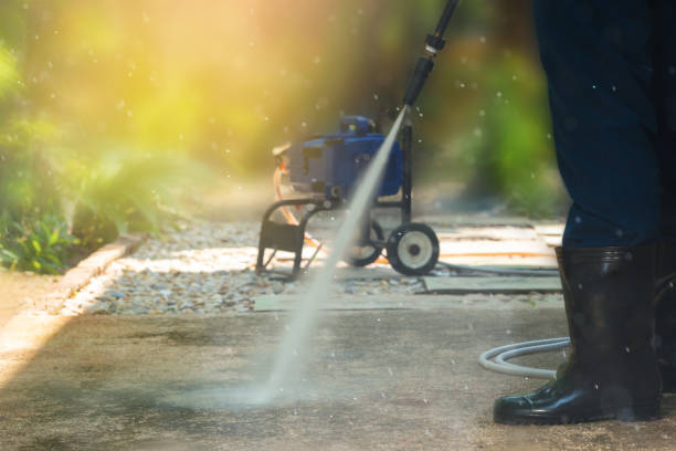 Best Parking Lot and Garage Cleaning  in Earlimart, CA