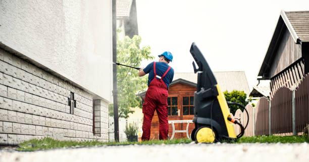 Best Pool Deck Cleaning  in Earlimart, CA